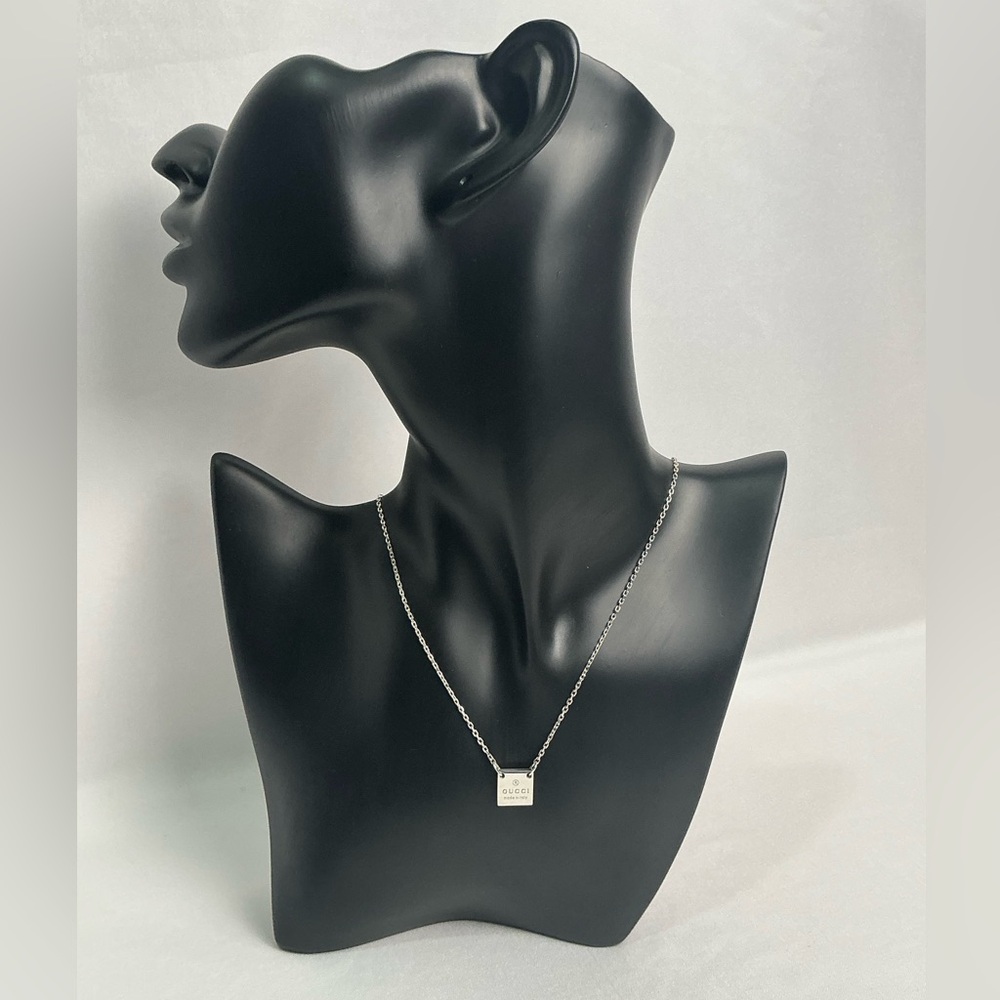 Authentic Gucci Square Plate Tag Pendant 925 Silver Necklace Signature Clasp - Picture 2 of 14